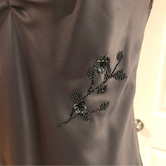 90s Gray Satin V-neck Gown With Floral Sequined Beading - Picture 8 of 11